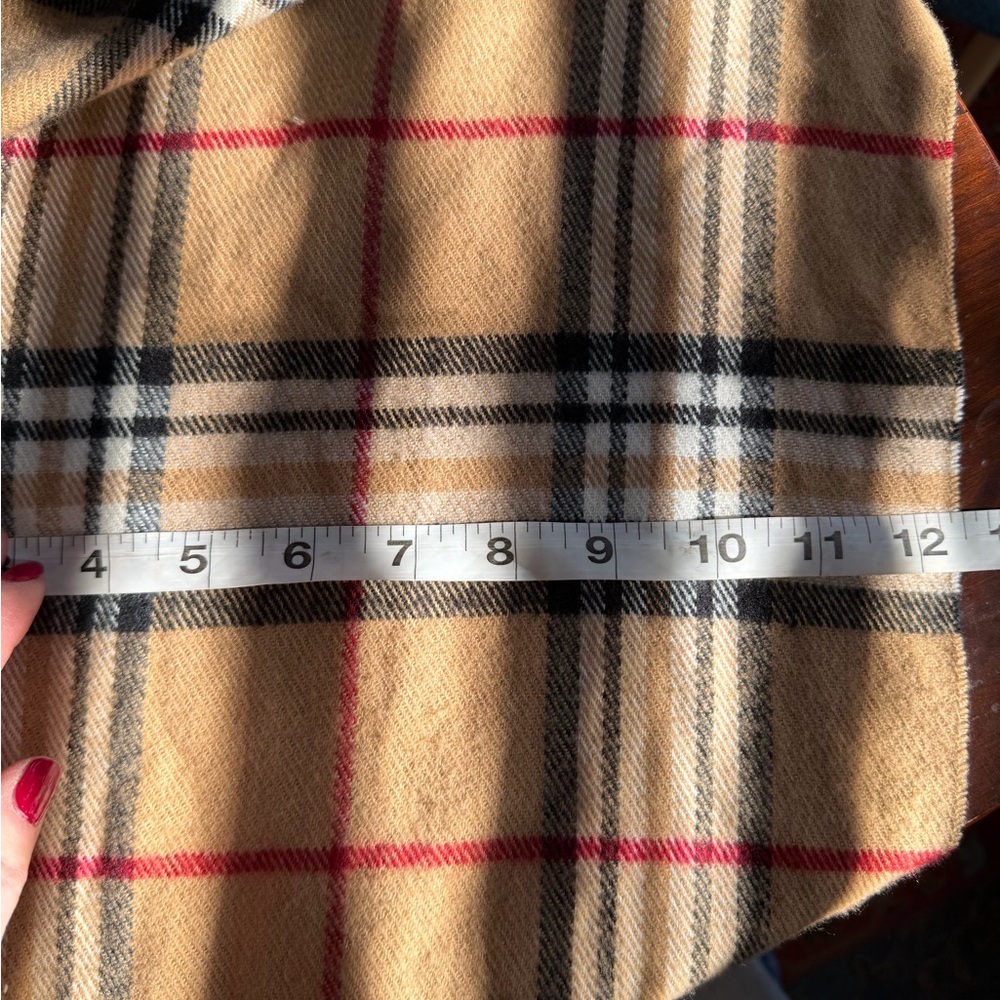 Burberry Tan and Red Checkered classic scarf - Picture 9 of 9
